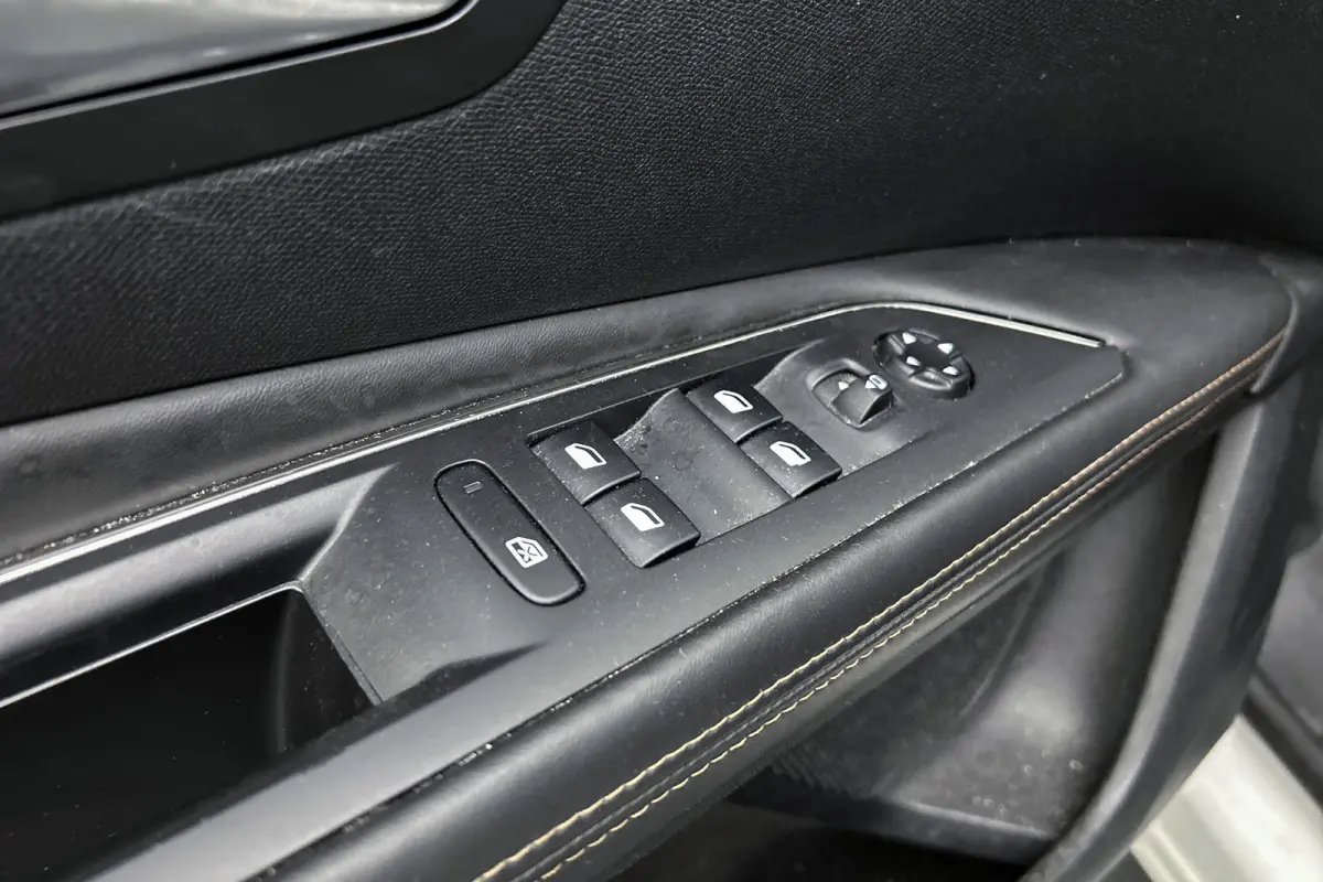 1.2 PureTech GT Line | Half lederen bekleding | Camera | Airco