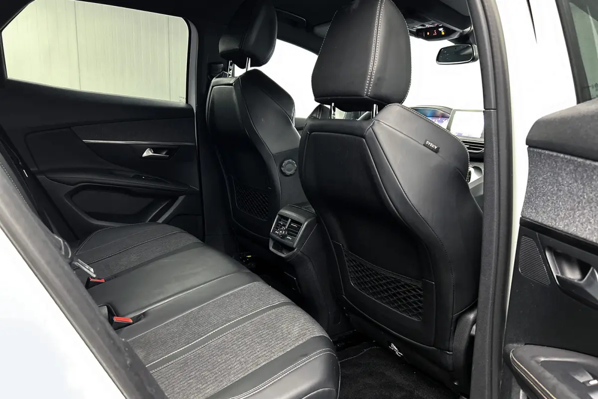 1.2 PureTech GT Line | Half lederen bekleding | Camera | Airco