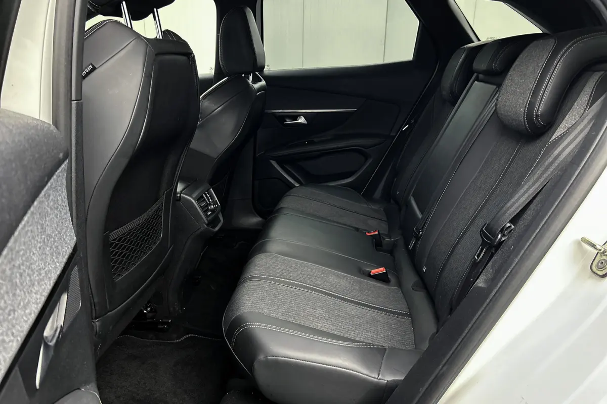 1.2 PureTech GT Line | Half lederen bekleding | Camera | Airco