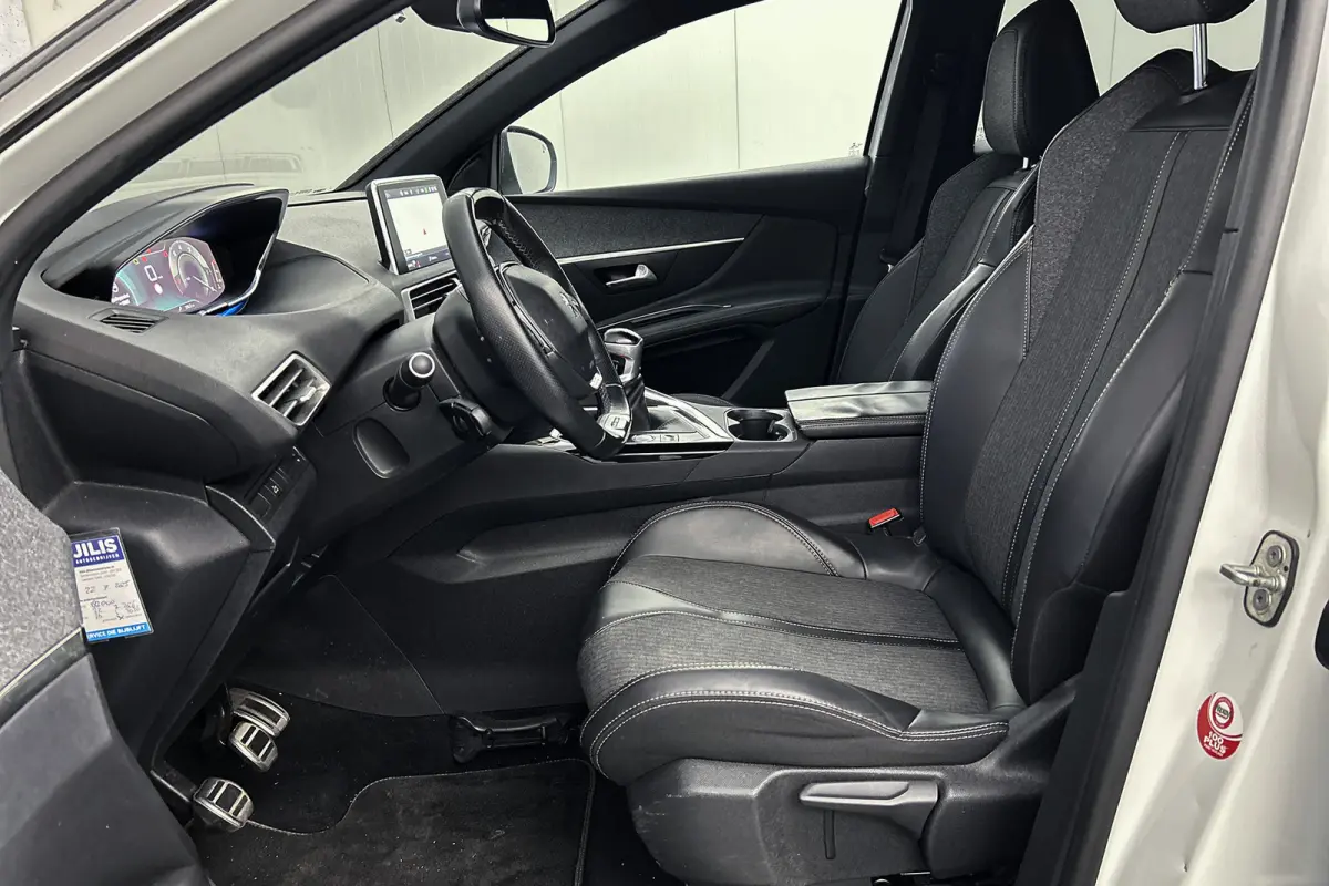 1.2 PureTech GT Line | Half lederen bekleding | Camera | Airco