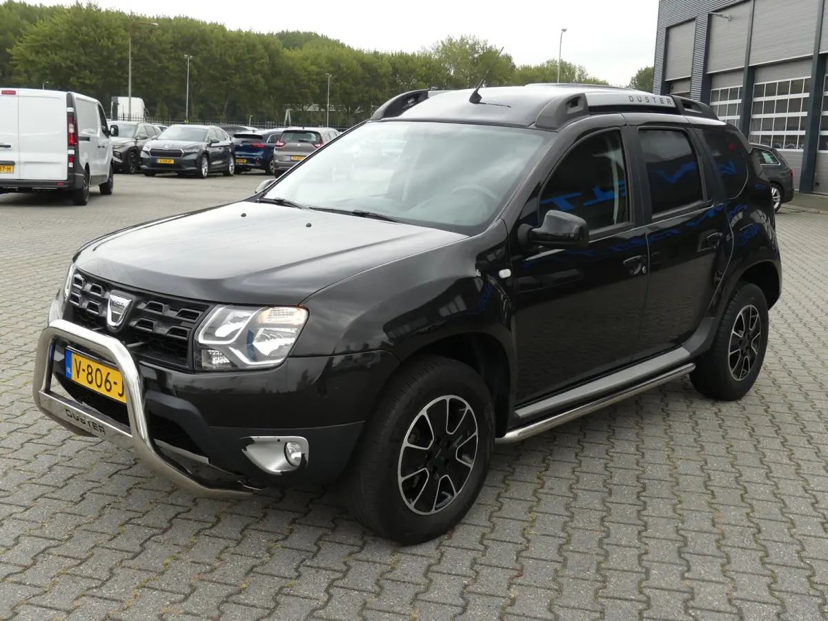 1.5 dCi 4x2 AUTOMAAT Série Limitée BlackShadow