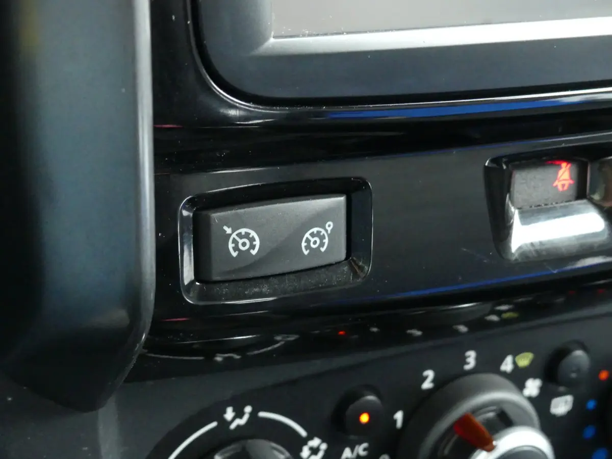 1.5 dCi 4x2 AUTOMAAT Série Limitée BlackShadow