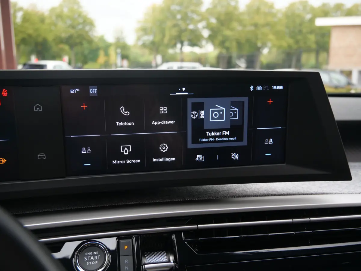 1.2 Hybrid 145 Pk Allure Automaat Apple Carplay / DAB / Camera