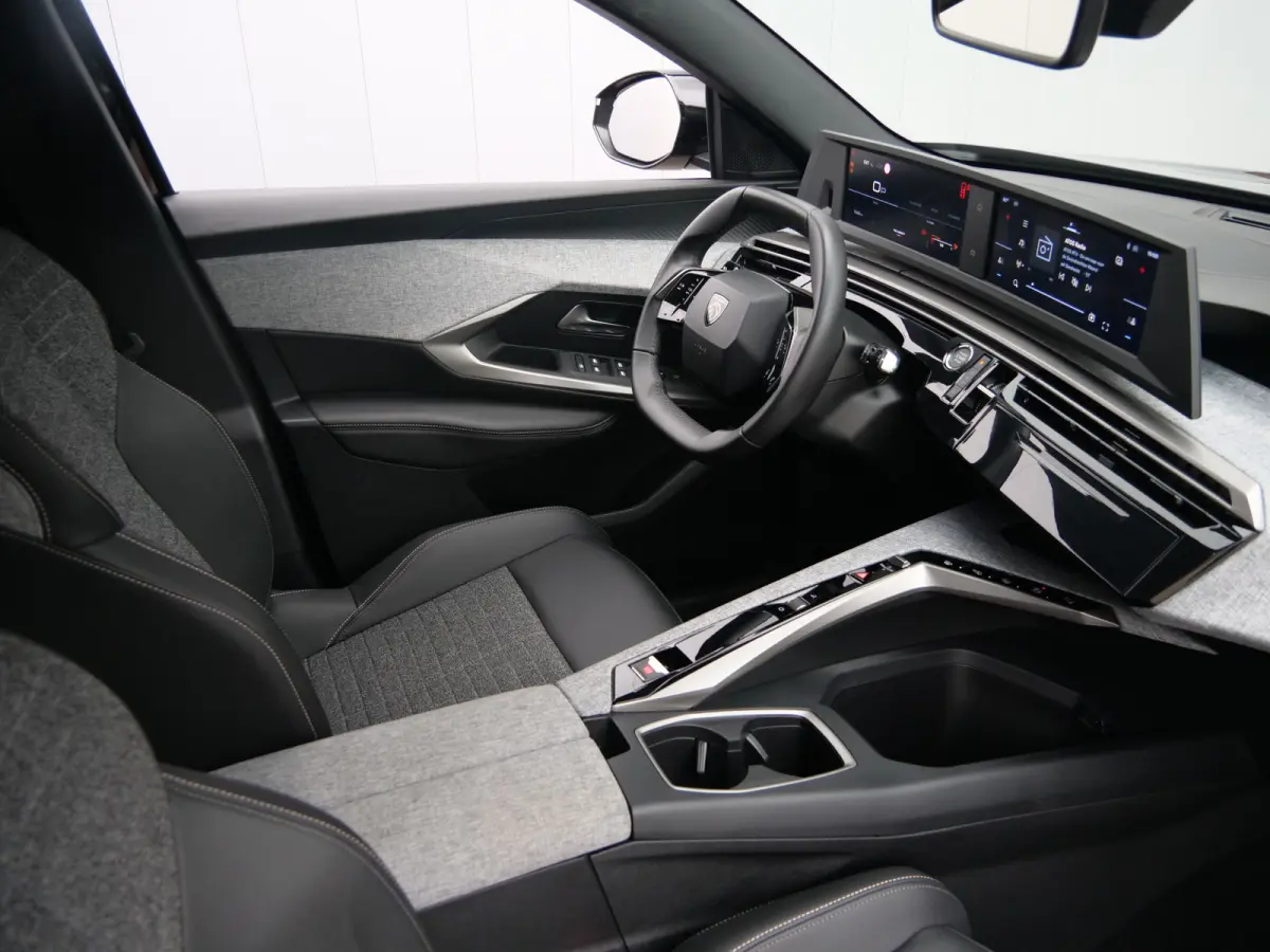 1.2 Hybrid 145 Pk Allure Automaat Apple Carplay / DAB / Camera