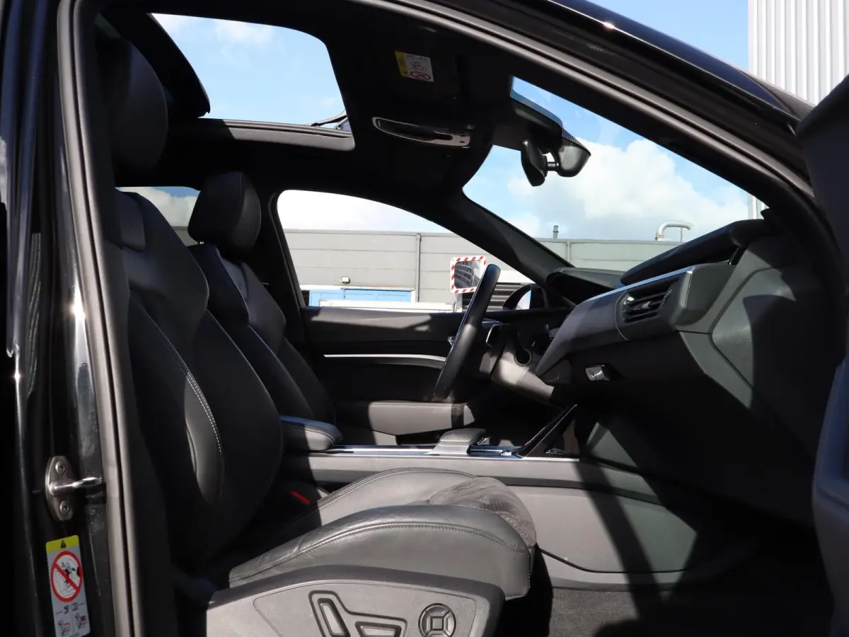 50 313pk quattro S edition 71 kWh | SoH 97% | Panormadak | Adaptive Cruise | Voorstoelen Verwarmd | 360 Camera | Elektrische Voorstoelen | 20'' LM Velgen
