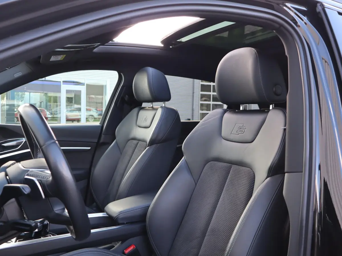 50 313pk quattro S edition 71 kWh | SoH 97% | Panormadak | Adaptive Cruise | Voorstoelen Verwarmd | 360 Camera | Elektrische Voorstoelen | 20'' LM Velgen