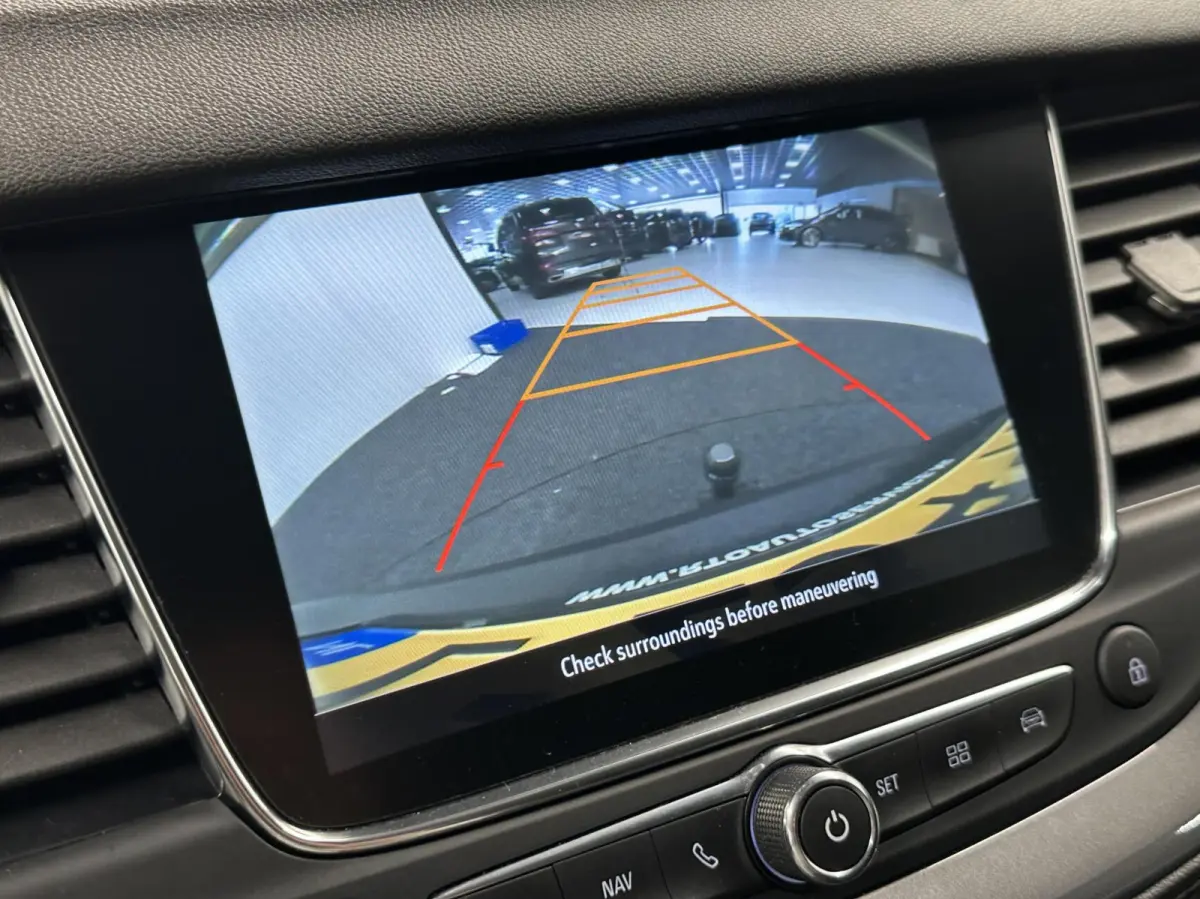 1.2 Turbo Business Executive CAMERA TREKHAAK CARPLAY LM NAVI ECC CRUISE.