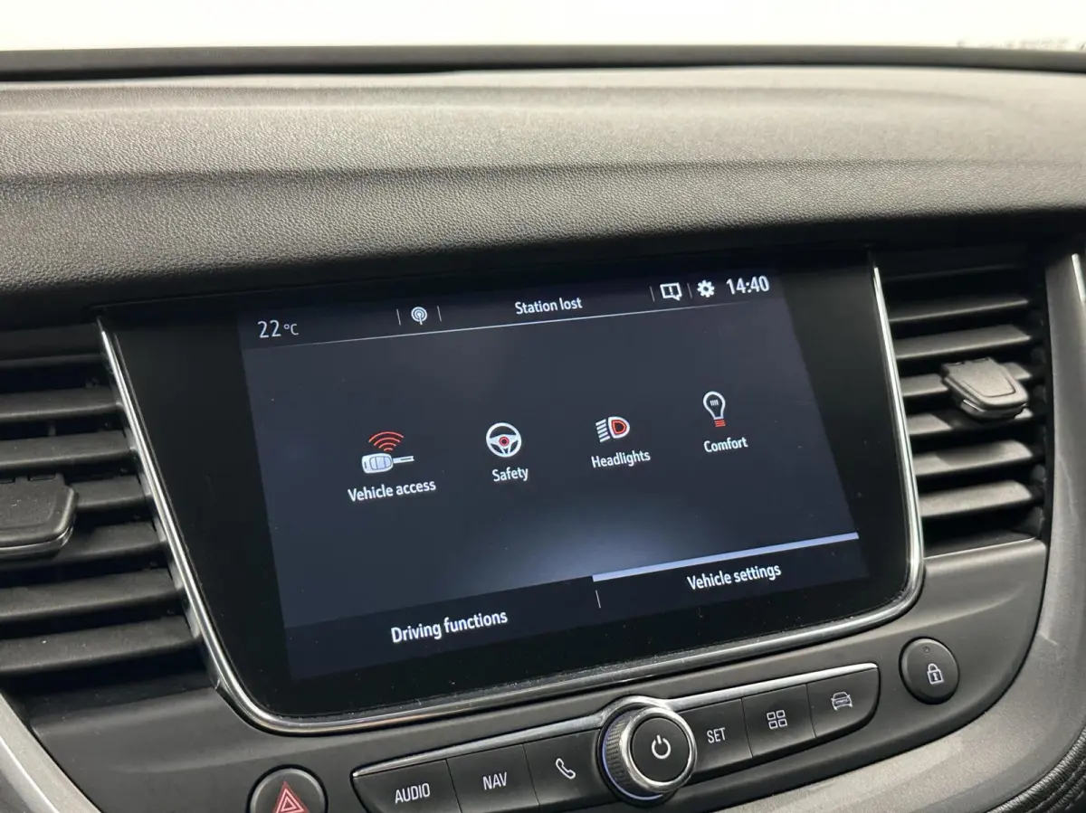 1.2 Turbo Business Executive CAMERA TREKHAAK CARPLAY LM NAVI ECC CRUISE.
