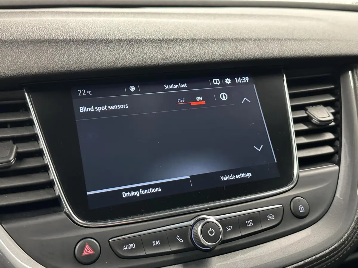 1.2 Turbo Business Executive CAMERA TREKHAAK CARPLAY LM NAVI ECC CRUISE.