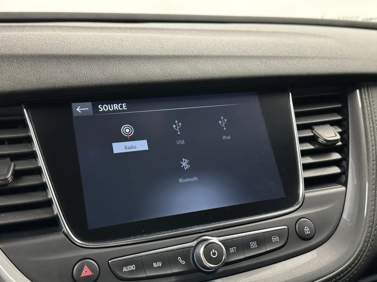 1.2 Turbo Business Executive CAMERA TREKHAAK CARPLAY LM NAVI ECC CRUISE.