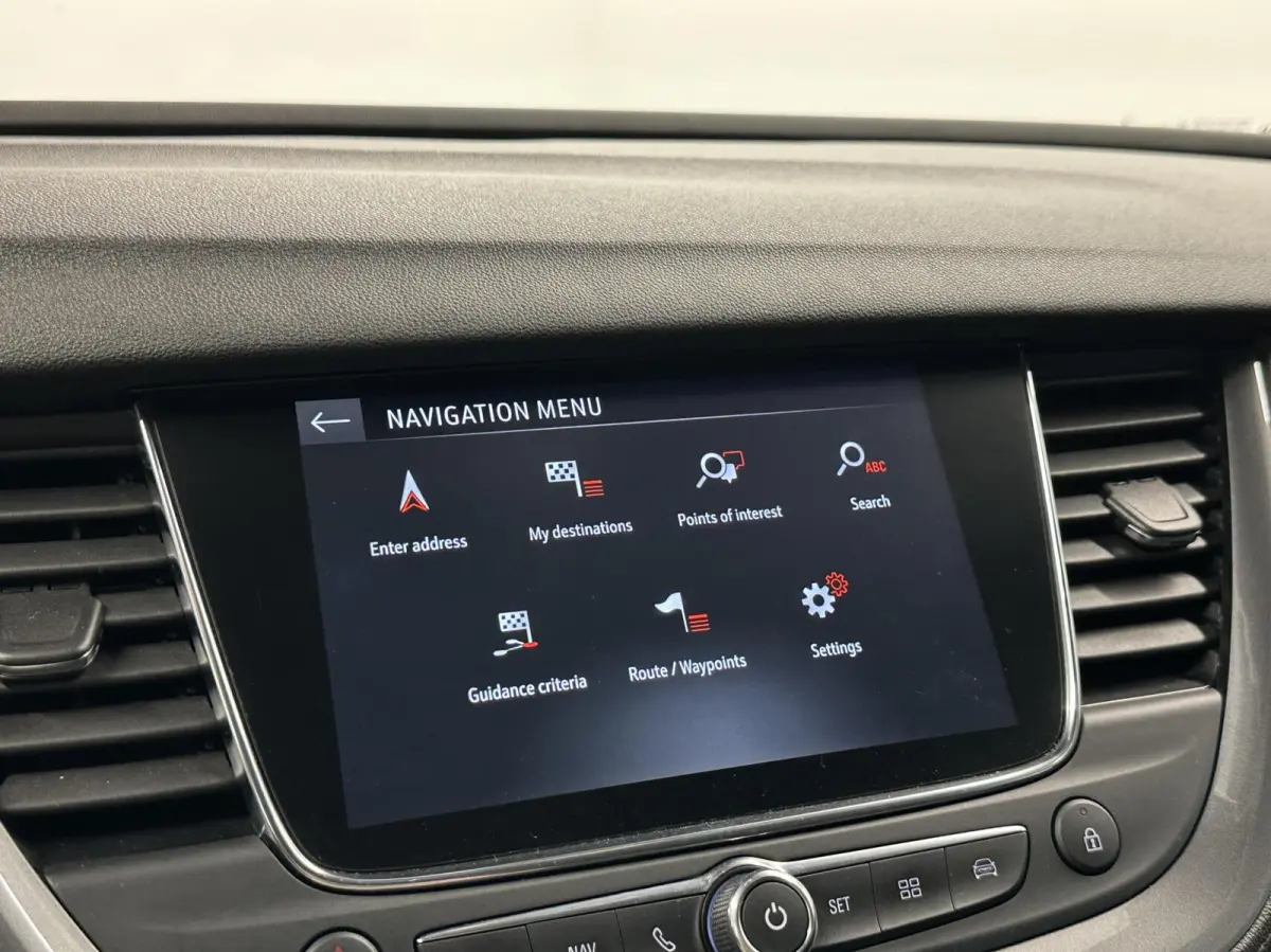 1.2 Turbo Business Executive CAMERA TREKHAAK CARPLAY LM NAVI ECC CRUISE.