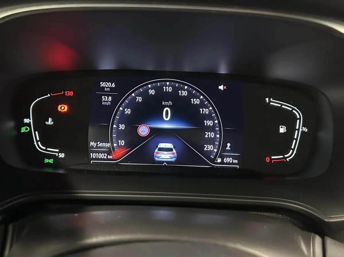 1.3 TCe Intens NAVI CARPLAY CRUISE LM ECC.