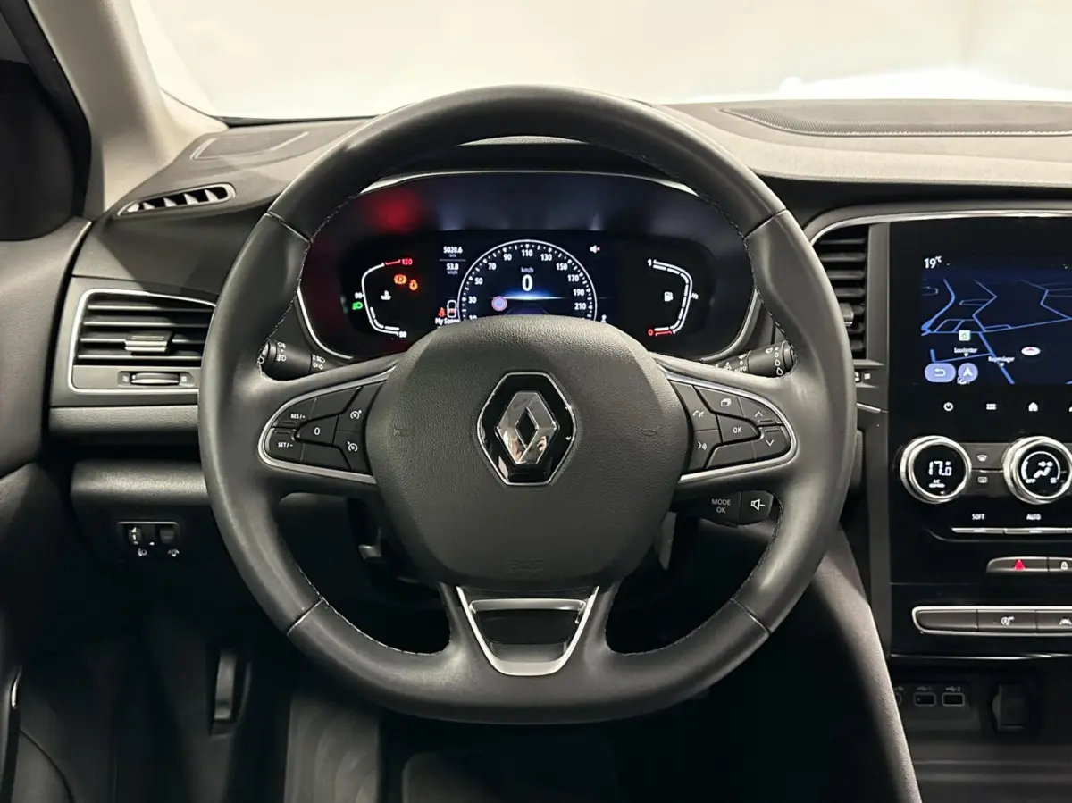 1.3 TCe Intens NAVI CARPLAY CRUISE LM ECC.