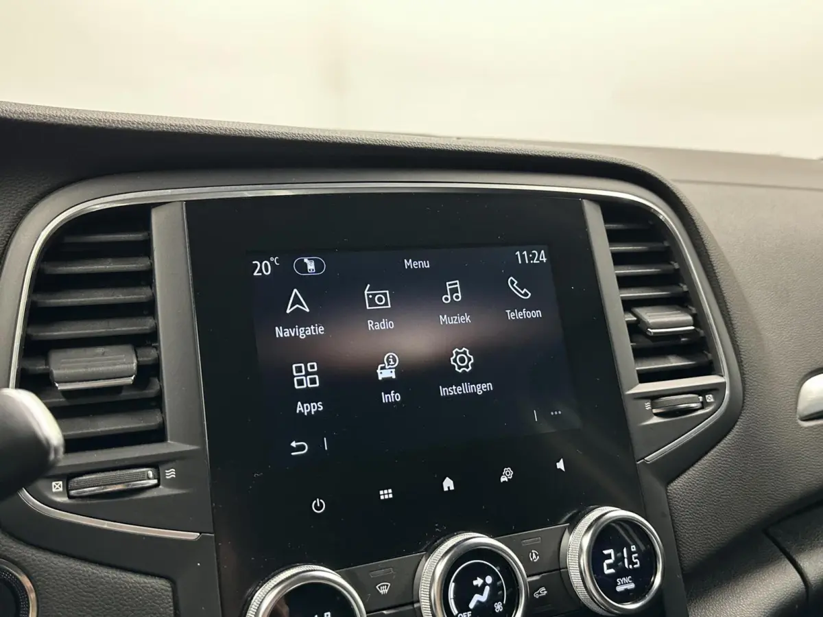 1.3 TCe Intens NAVI CARPLAY CRUISE LM ECC.