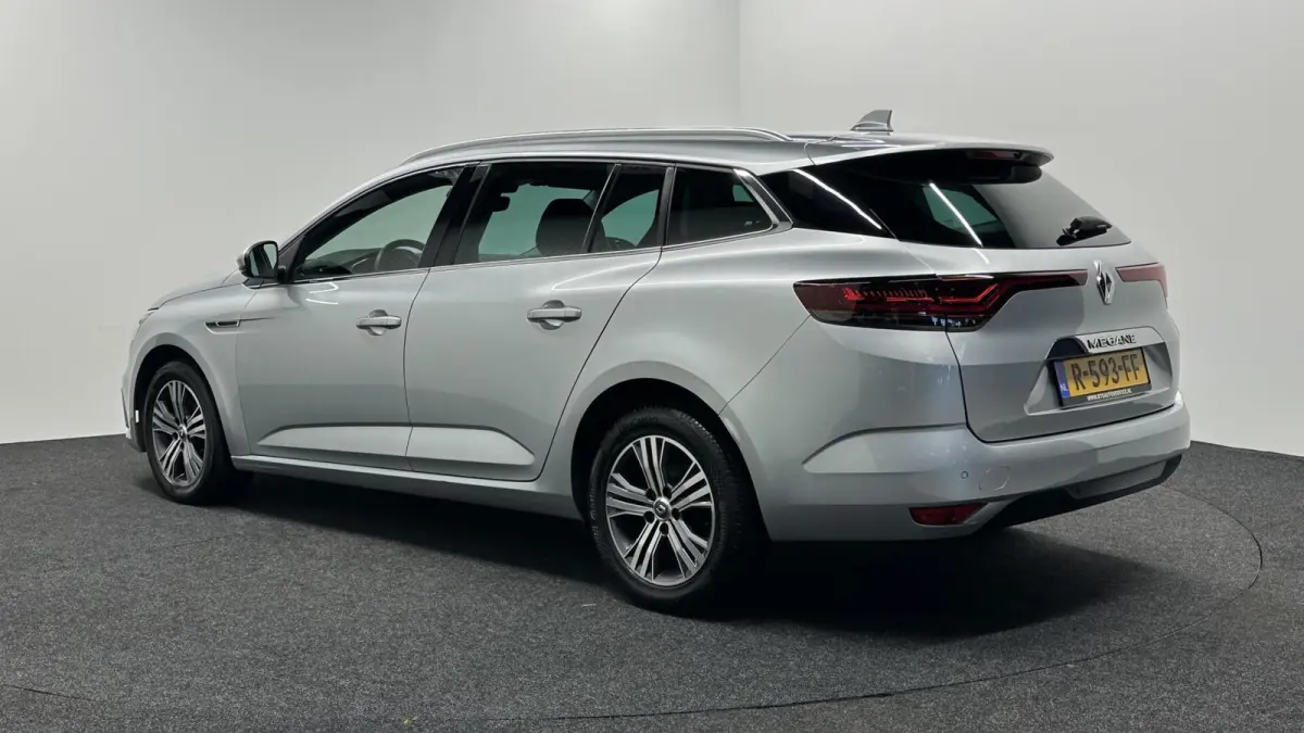 1.3 TCe Intens NAVI CARPLAY CRUISE LM ECC.