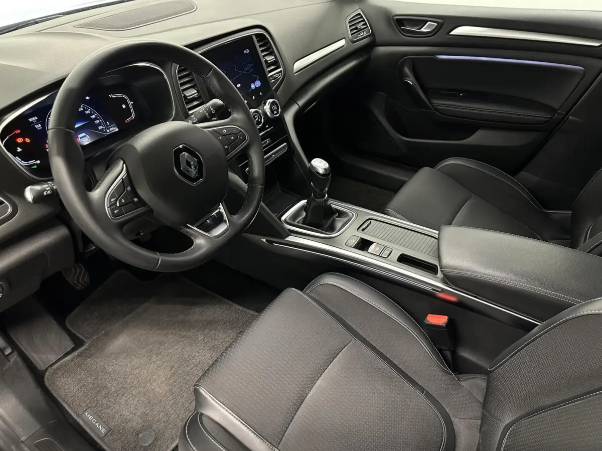 1.3 TCe Intens NAVI CARPLAY CRUISE LM ECC.