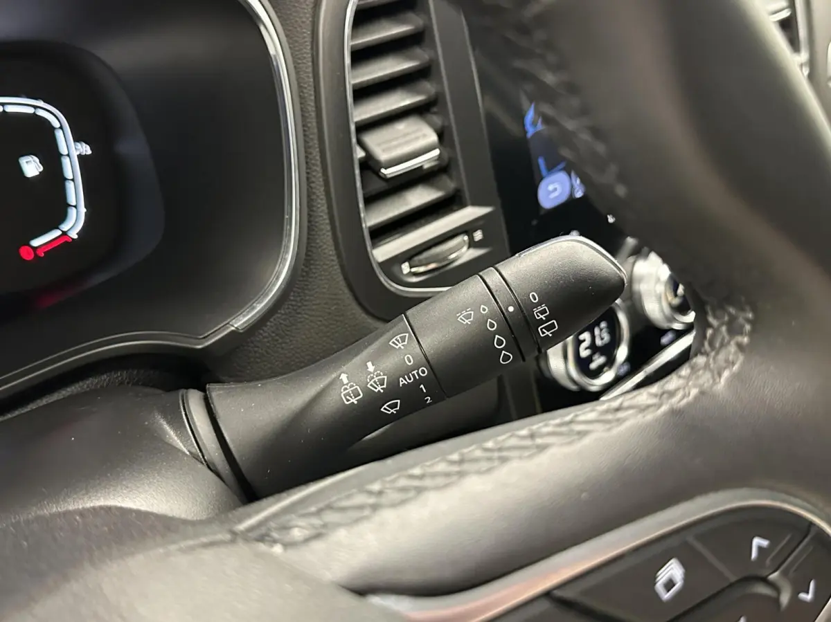 1.3 TCe Intens NAVI CARPLAY CRUISE LM ECC.