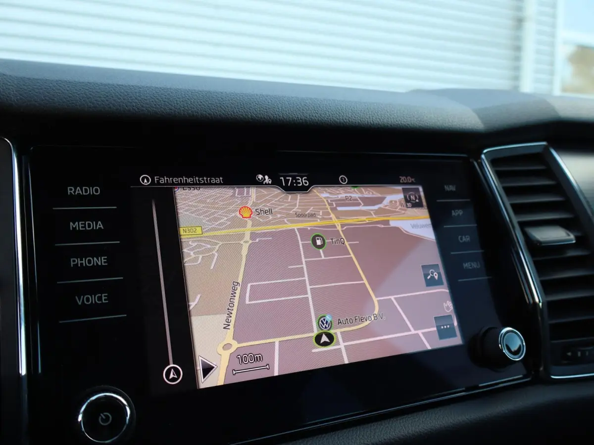 1.5 TSI 150pk DSG Business Edition | Cruise Control | Functie Pakket | Voorstoelen verwarmd | Apple Carplay/Android Auto | Trekhaak | PDC Voor & Achter