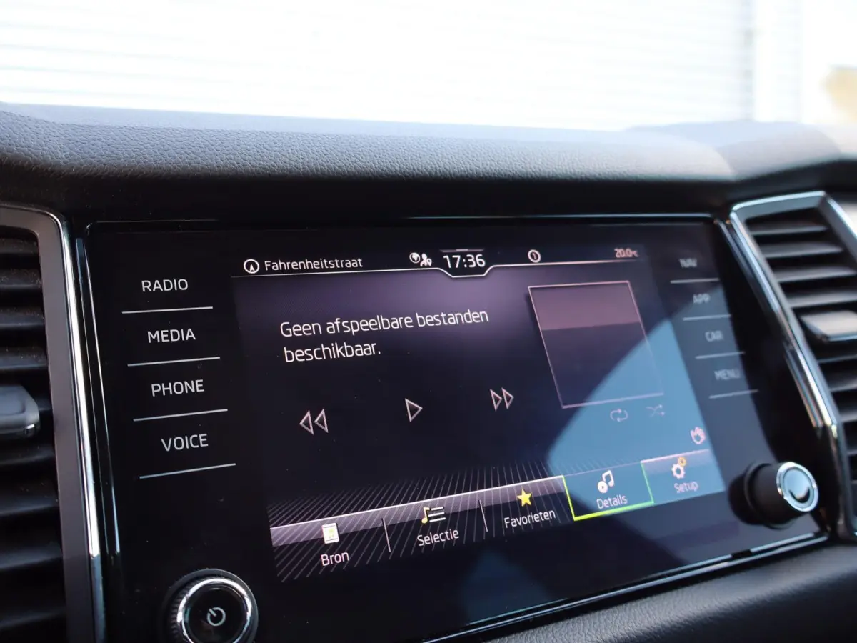 1.5 TSI 150pk DSG Business Edition | Cruise Control | Functie Pakket | Voorstoelen verwarmd | Apple Carplay/Android Auto | Trekhaak | PDC Voor & Achter