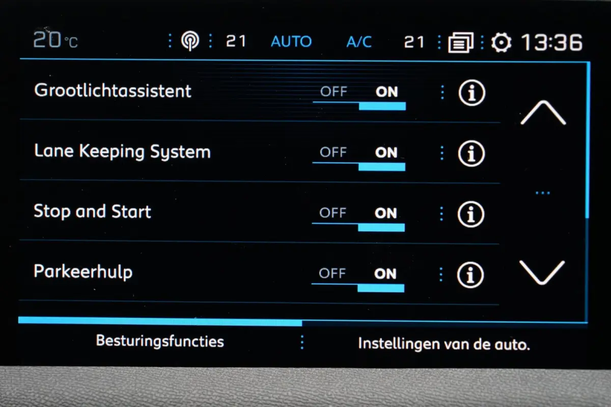 1.2 PureTech Allure, NL, 7 pers. aut. dis. v.v.