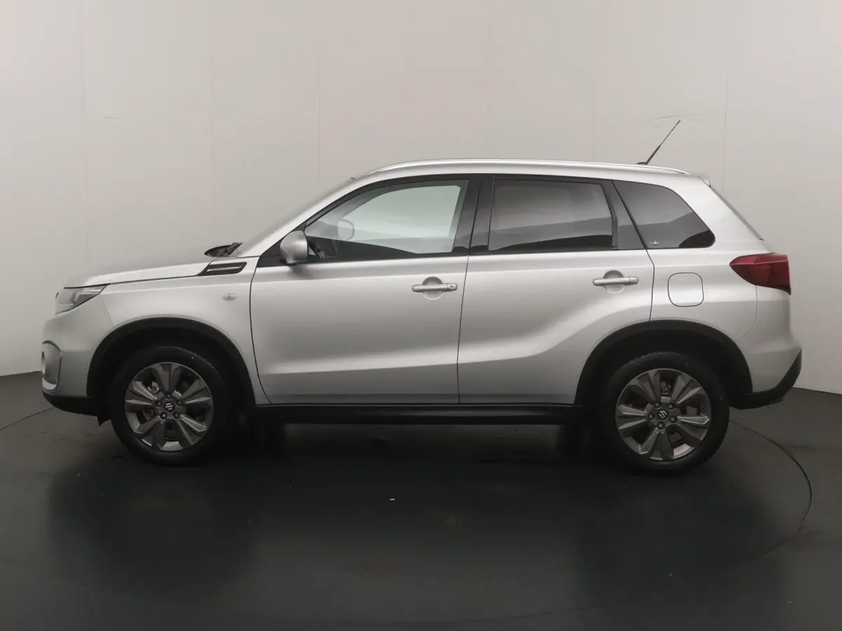 1.4 Boosterjet Select Smart Hybrid