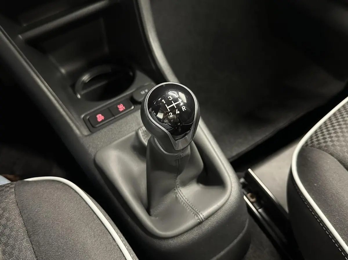 1.0 Sport Connect AIRCO CRUISE NAVI 5 DEURS 108000 KM.