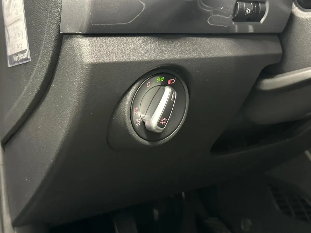 1.0 Sport Connect AIRCO CRUISE NAVI 5 DEURS 108000 KM.