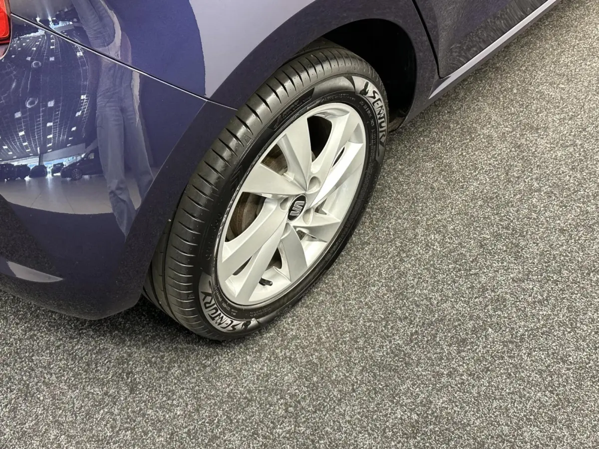1.0 Sport Connect AIRCO CRUISE NAVI 5 DEURS 108000 KM.
