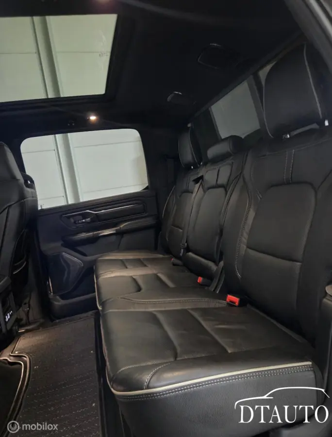 1500 4X4 5.7 V8 Limited Black Edition Luchtvering