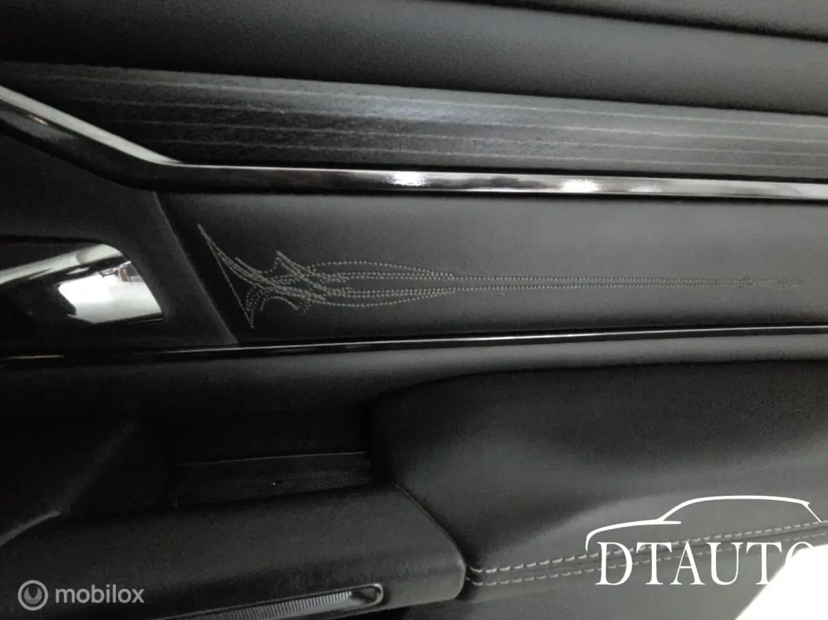 1500 4X4 5.7 V8 Limited Black Edition Luchtvering