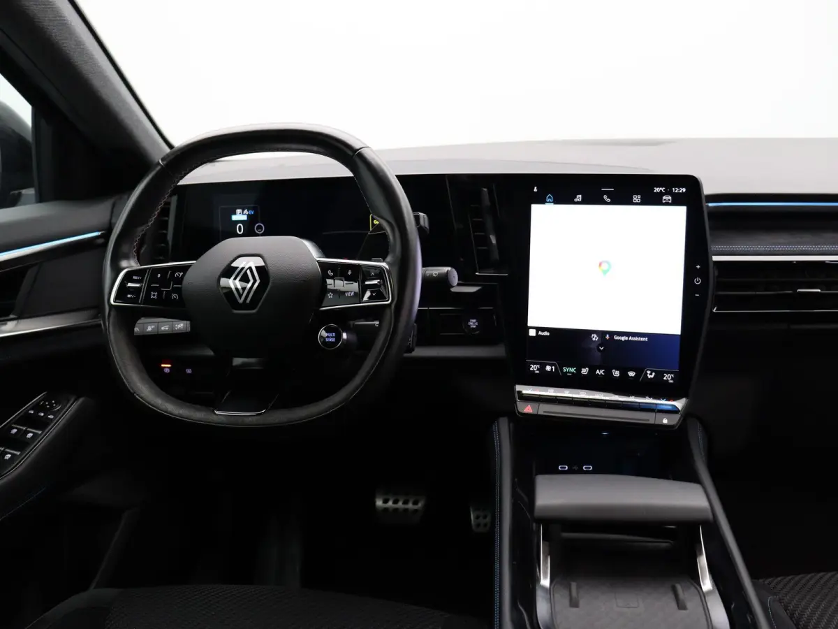1.2 E-Tech full hybrid 200 techno esprit Alpine | Stoelverwarming | Voorruitverwarming | Elektrisch bedienbare stoelen | Achteruitrijcamera | Navigatie |