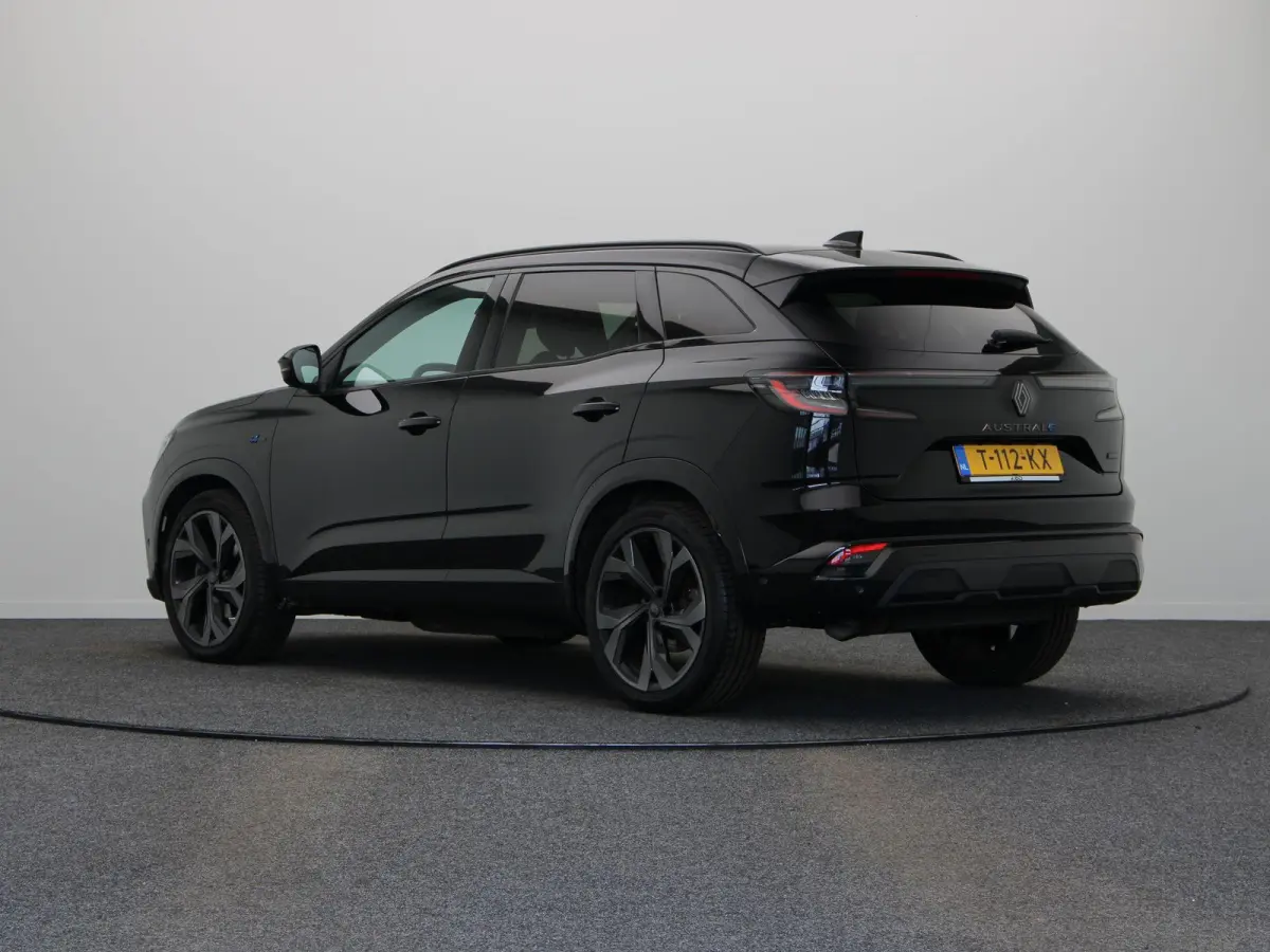 1.2 E-Tech full hybrid 200 techno esprit Alpine | Stoelverwarming | Voorruitverwarming | Elektrisch bedienbare stoelen | Achteruitrijcamera | Navigatie |