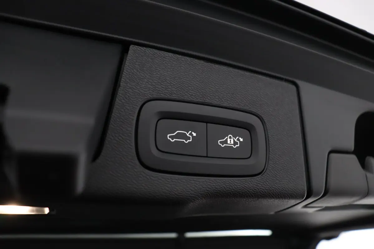 T8 AWD Ultra Black Edition | Luchtvering | Trekhaak | Bowers & Wilkins | Snel Leverbaar | BTW Auto |