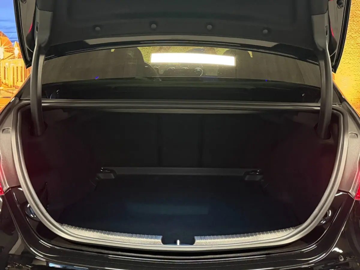 180 AMG Line Aut Panodak 360 Camera Leer
