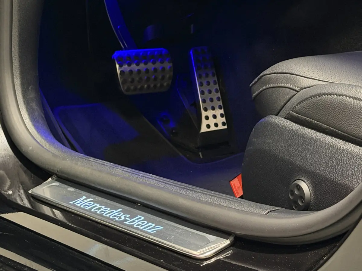 180 AMG Line Aut Panodak 360 Camera Leer