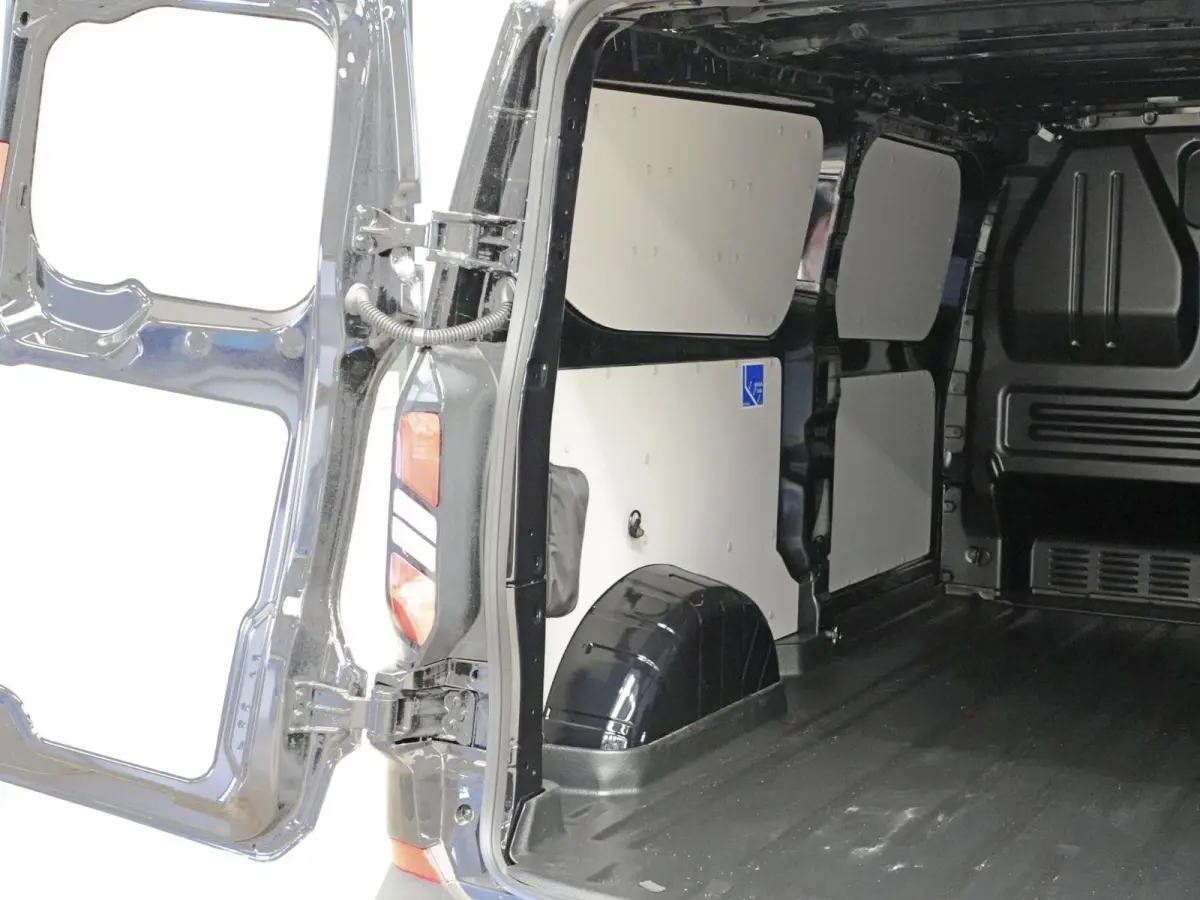 300 2.0 TDCI L2H1 Trend Automaat Airco Navigatie Cruise Navi Trekhaak
