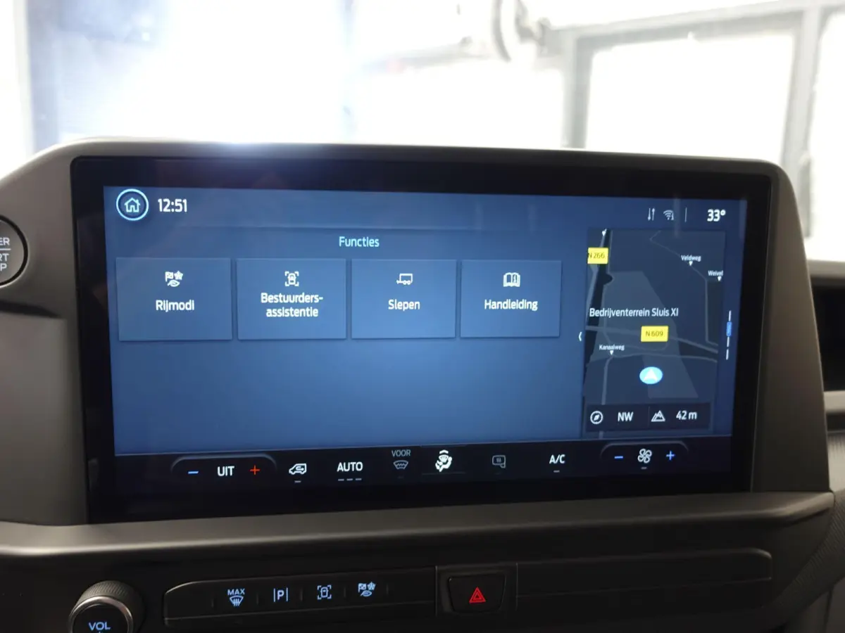 300 2.0 TDCI L2H1 Trend Automaat Airco Navigatie Cruise Navi Trekhaak