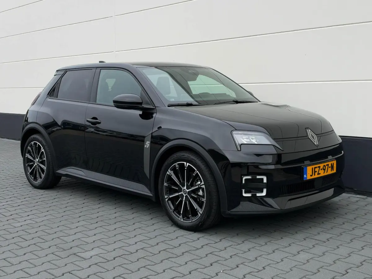 Urban Range Techno 40 kWh | Adaptive cruise | Pack Winter | Camera | Full LED