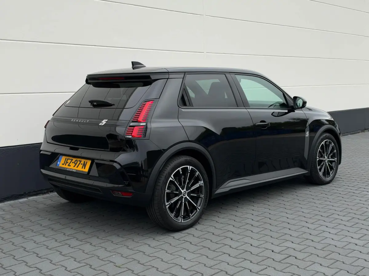 Urban Range Techno 40 kWh | Adaptive cruise | Pack Winter | Camera | Full LED