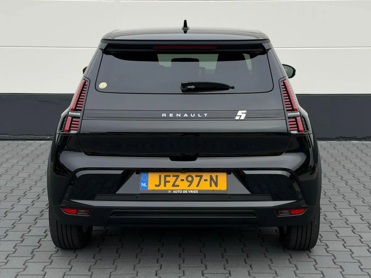 Urban Range Techno 40 kWh | Adaptive cruise | Pack Winter | Camera | Full LED
