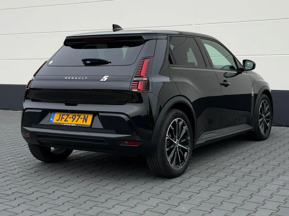 Urban Range Techno 40 kWh | Adaptive cruise | Pack Winter | Camera | Full LED