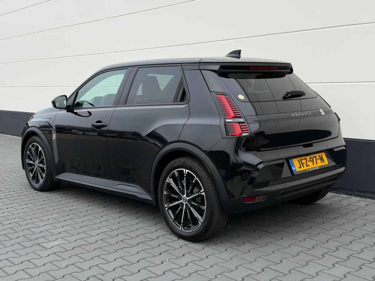Urban Range Techno 40 kWh | Adaptive cruise | Pack Winter | Camera | Full LED