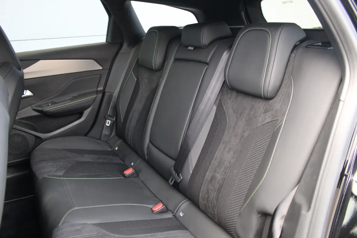 1.2 Hybrid 145 e-DCS6 GT | 360 Cam | Elek. Achterklep | Adaptive Cruise | Memory | Massage | Stoel & Stuur Verw. | | 360 Cam | Elek. Achterklep | Adaptive Cruise | Memory | Massage | Stoel &