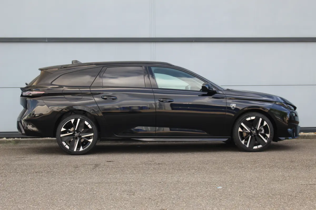 1.2 Hybrid 145 e-DCS6 GT | 360 Cam | Elek. Achterklep | Adaptive Cruise | Memory | Massage | Stoel & Stuur Verw. | | 360 Cam | Elek. Achterklep | Adaptive Cruise | Memory | Massage | Stoel &