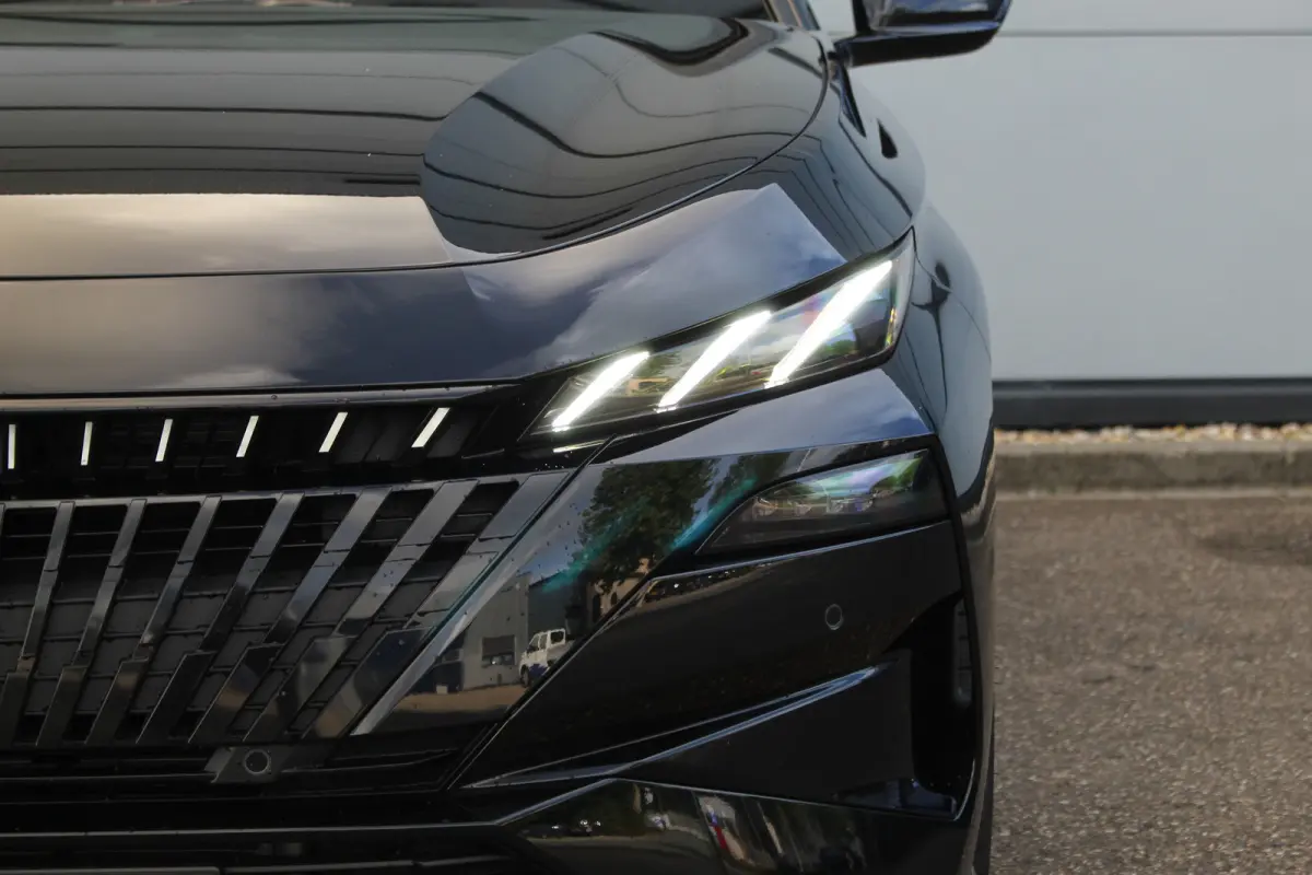 1.2 Hybrid 145 e-DCS6 GT | 360 Cam | Elek. Achterklep | Adaptive Cruise | Memory | Massage | Stoel & Stuur Verw. | | 360 Cam | Elek. Achterklep | Adaptive Cruise | Memory | Massage | Stoel &
