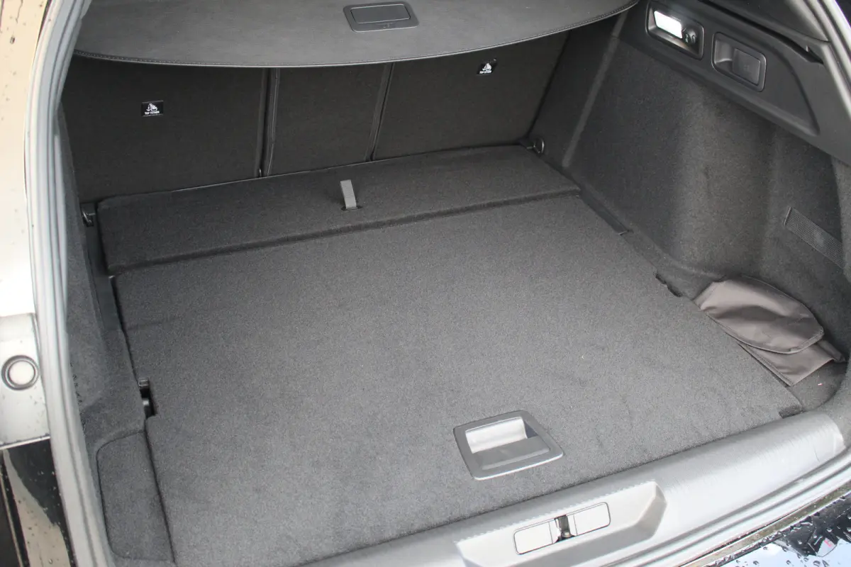 1.2 Hybrid 145 e-DCS6 GT | 360 Cam | Elek. Achterklep | Adaptive Cruise | Memory | Massage | Stoel & Stuur Verw. | | 360 Cam | Elek. Achterklep | Adaptive Cruise | Memory | Massage | Stoel &