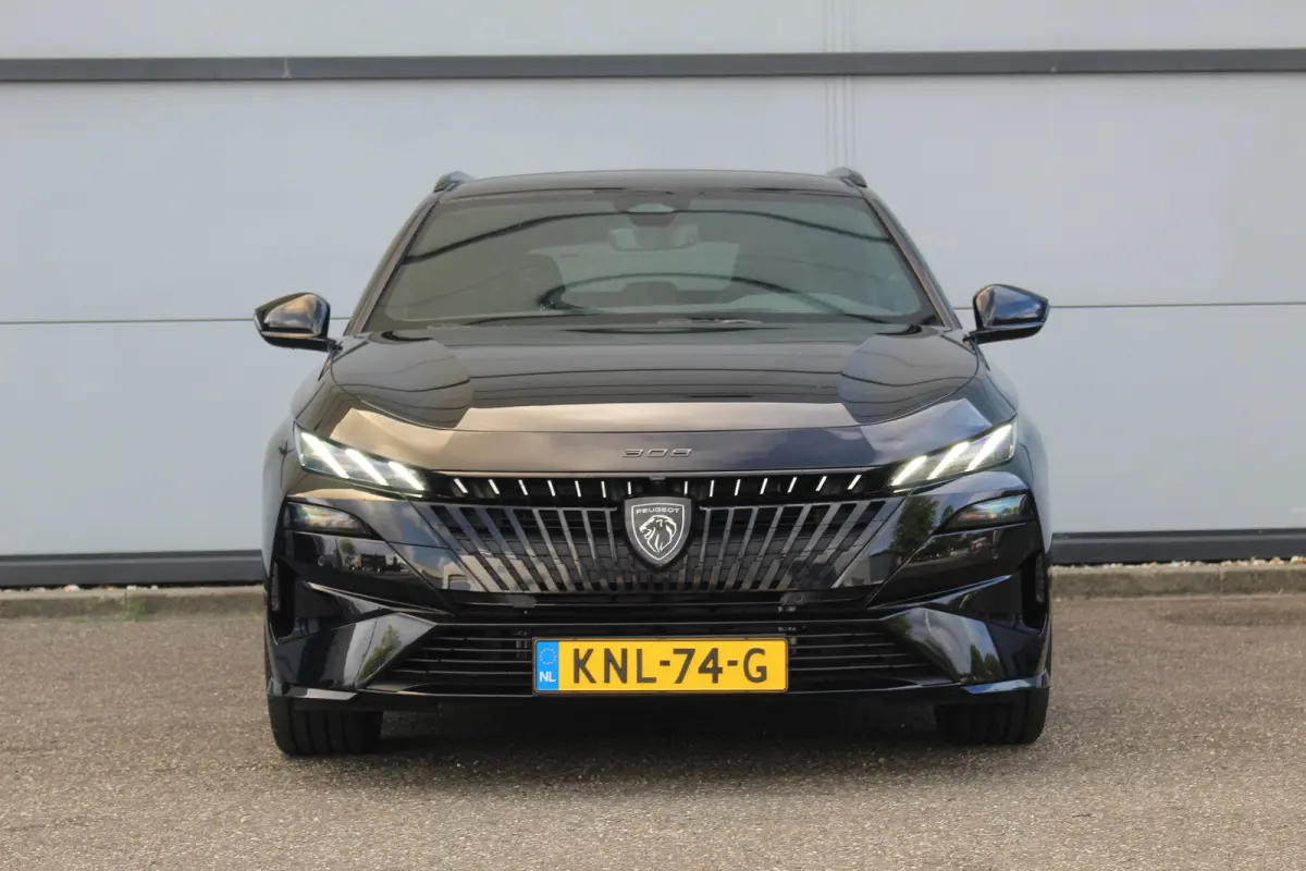 1.2 Hybrid 145 e-DCS6 GT | 360 Cam | Elek. Achterklep | Adaptive Cruise | Memory | Massage | Stoel & Stuur Verw. | | 360 Cam | Elek. Achterklep | Adaptive Cruise | Memory | Massage | Stoel &