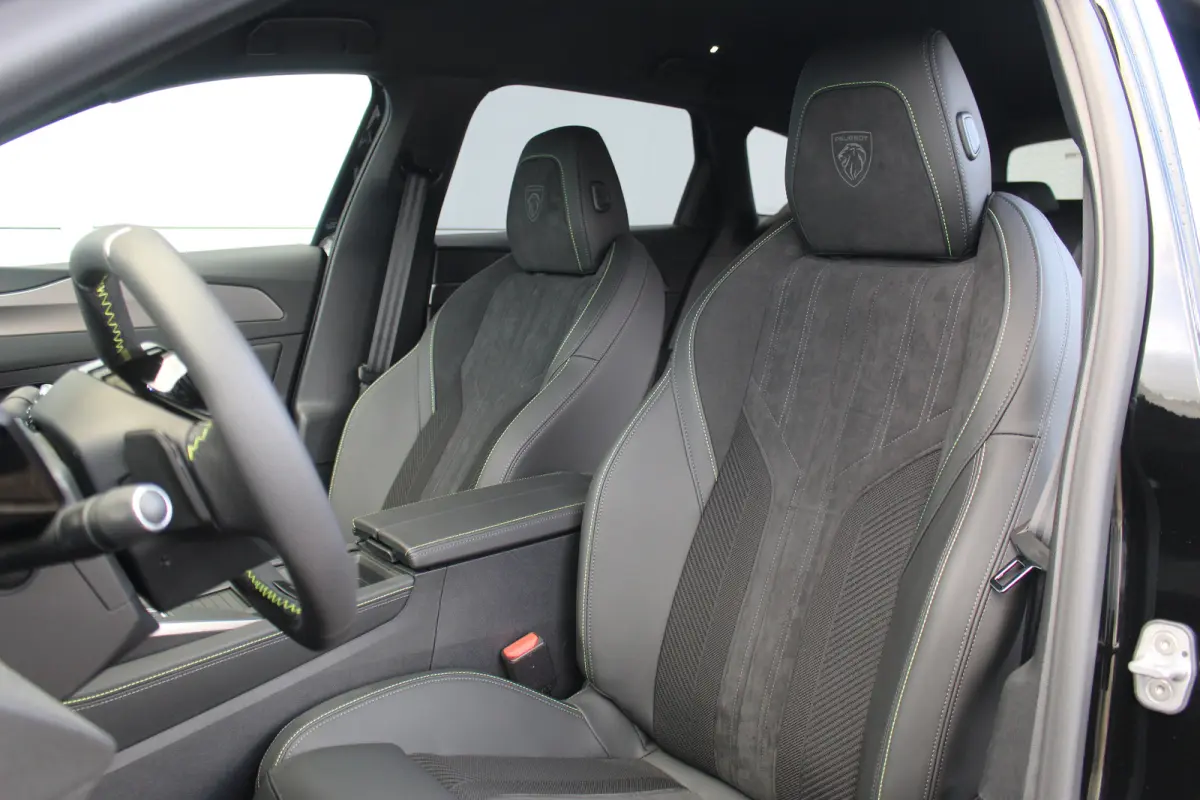 1.2 Hybrid 145 e-DCS6 GT | 360 Cam | Elek. Achterklep | Adaptive Cruise | Memory | Massage | Stoel & Stuur Verw. | | 360 Cam | Elek. Achterklep | Adaptive Cruise | Memory | Massage | Stoel &