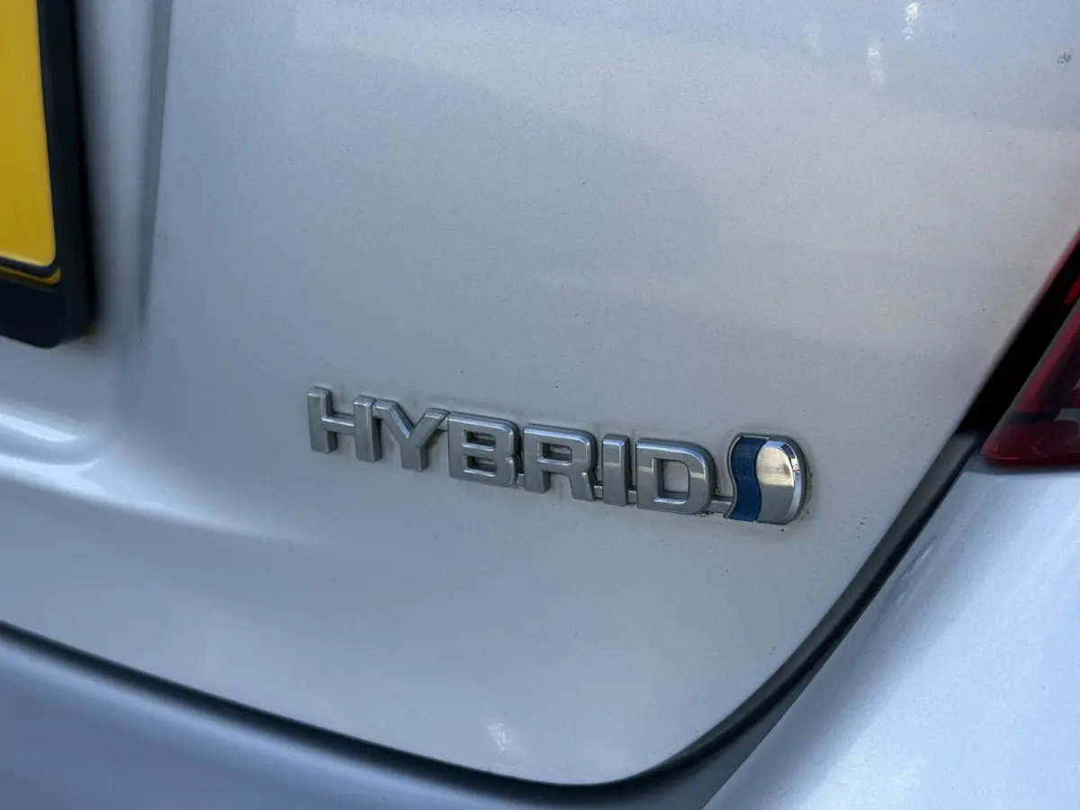 1.5 Hybrid Aspiration Bi-Tone 2e Eigenaar|Clima|Cruise|Trekhaak|Elektr. Ramen|APK tot 06-2027