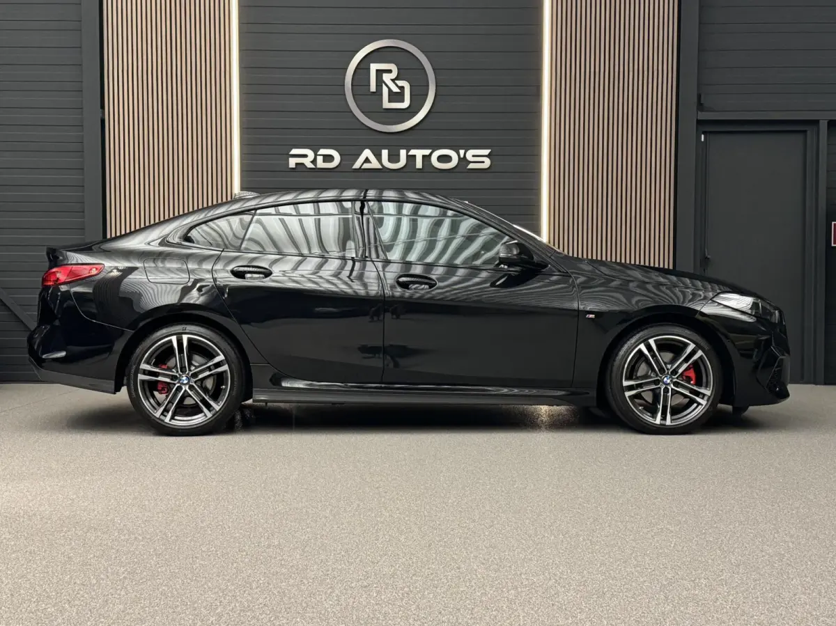 218i M Sport Edition/ Carplay/ Stuurverwarming/ Camera